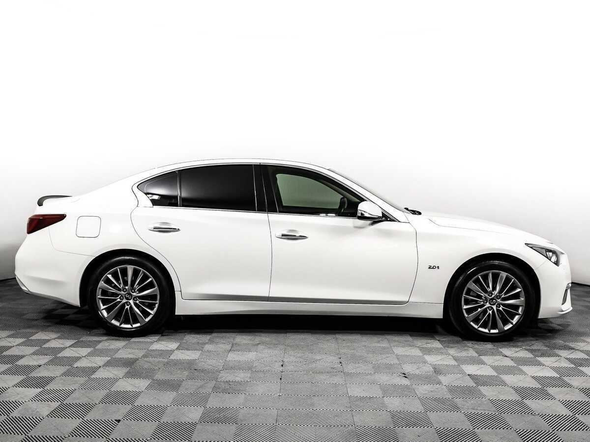 Купить Infiniti Q50 с пробегом. Фото: #3
