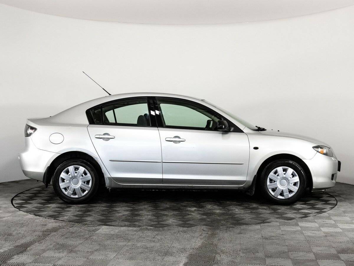 Купить Mazda 3 с пробегом. Фото: #3