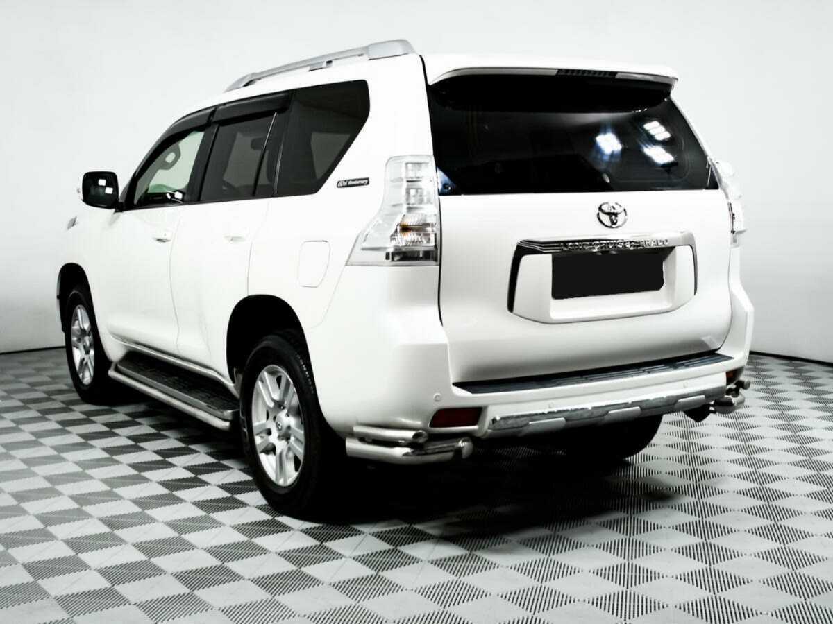 Купить Toyota Land Cruiser Prado с пробегом. Фото: #6