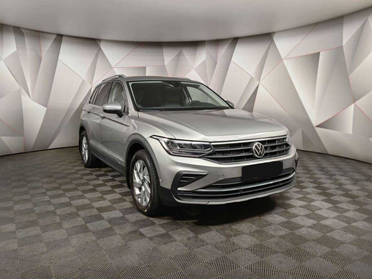 Купить Volkswagen Tiguan с пробегом. Фото: #2