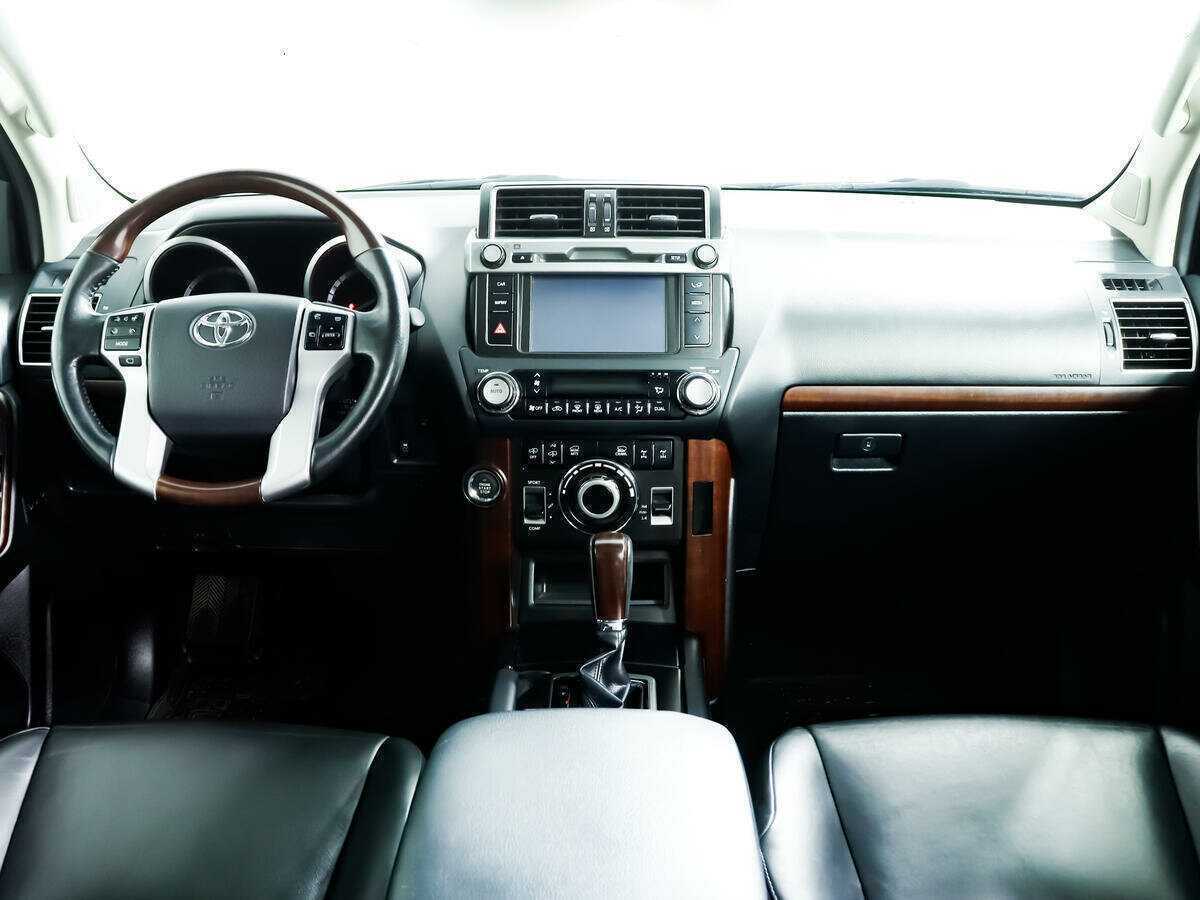 Купить Toyota Land Cruiser Prado с пробегом. Фото: #10