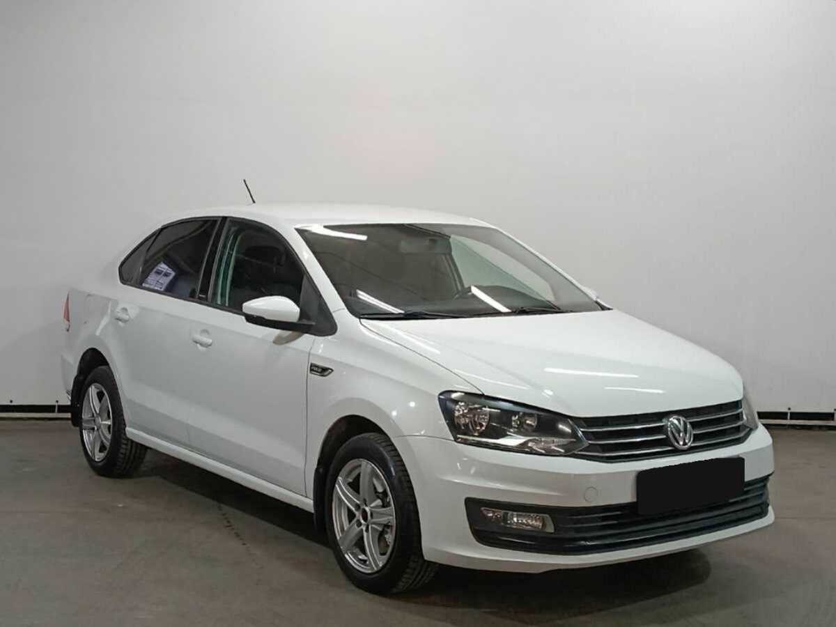 Купить Volkswagen Polo с пробегом. Фото: #2
