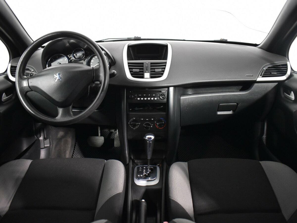 Купить Peugeot 207 с пробегом. Фото: #10