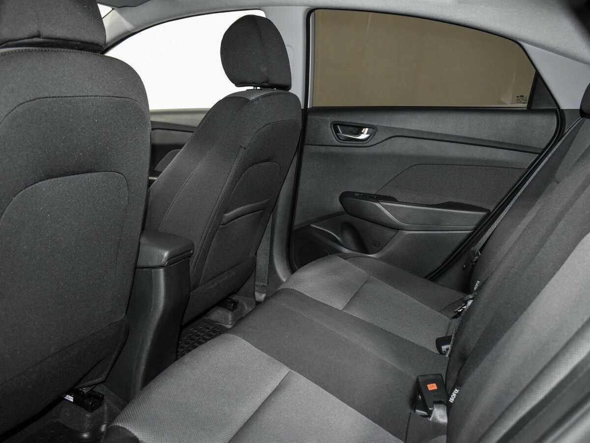 Купить Hyundai Solaris с пробегом. Фото: #10