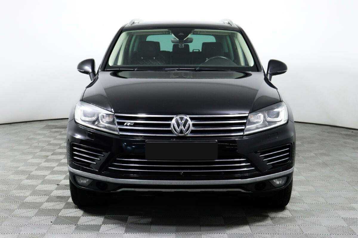 Купить Volkswagen Touareg с пробегом. Фото: #1