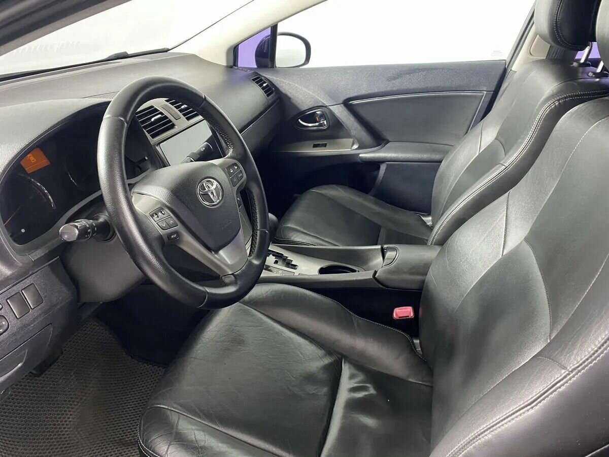 Купить Toyota Avensis с пробегом. Фото: #5