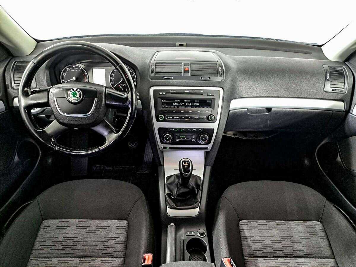Купить Skoda Octavia с пробегом. Фото: #11