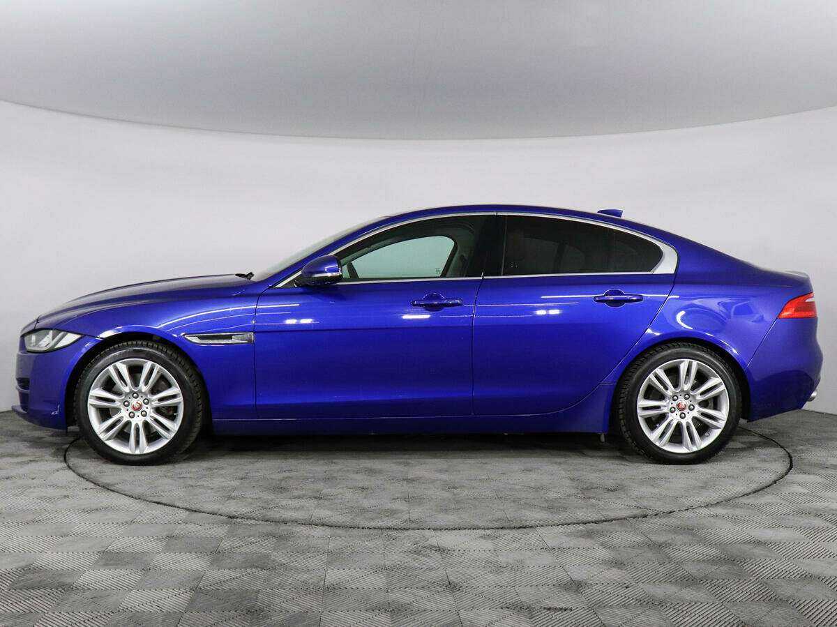 Купить Jaguar XE с пробегом. Фото: #5