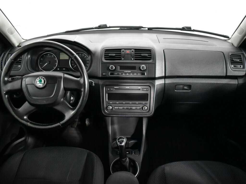 Купить Skoda Fabia с пробегом. Фото: #9