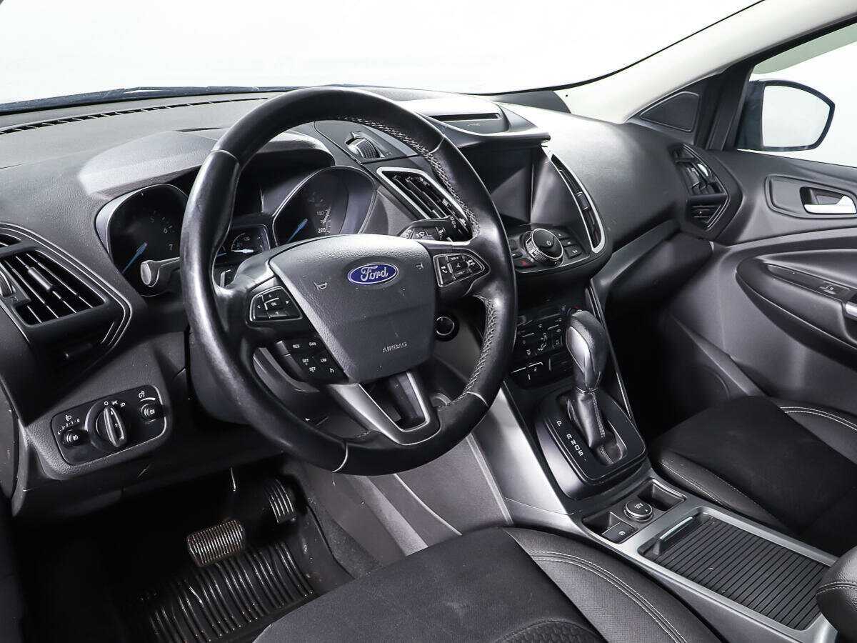 Купить Ford Kuga с пробегом. Фото: #12