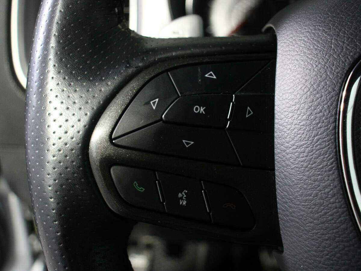 Купить Dodge Charger с пробегом. Фото: #17