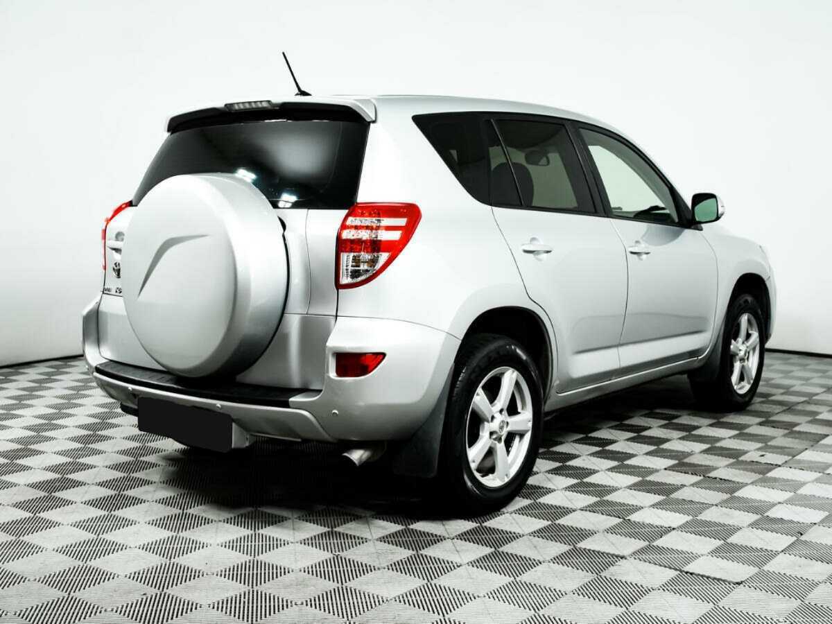 Купить Toyota RAV4 с пробегом. Фото: #4