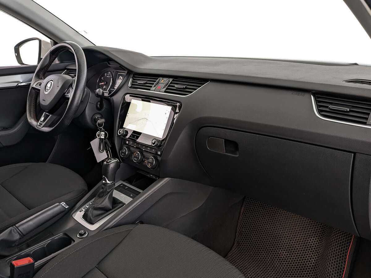 Купить Skoda Octavia с пробегом. Фото: #11