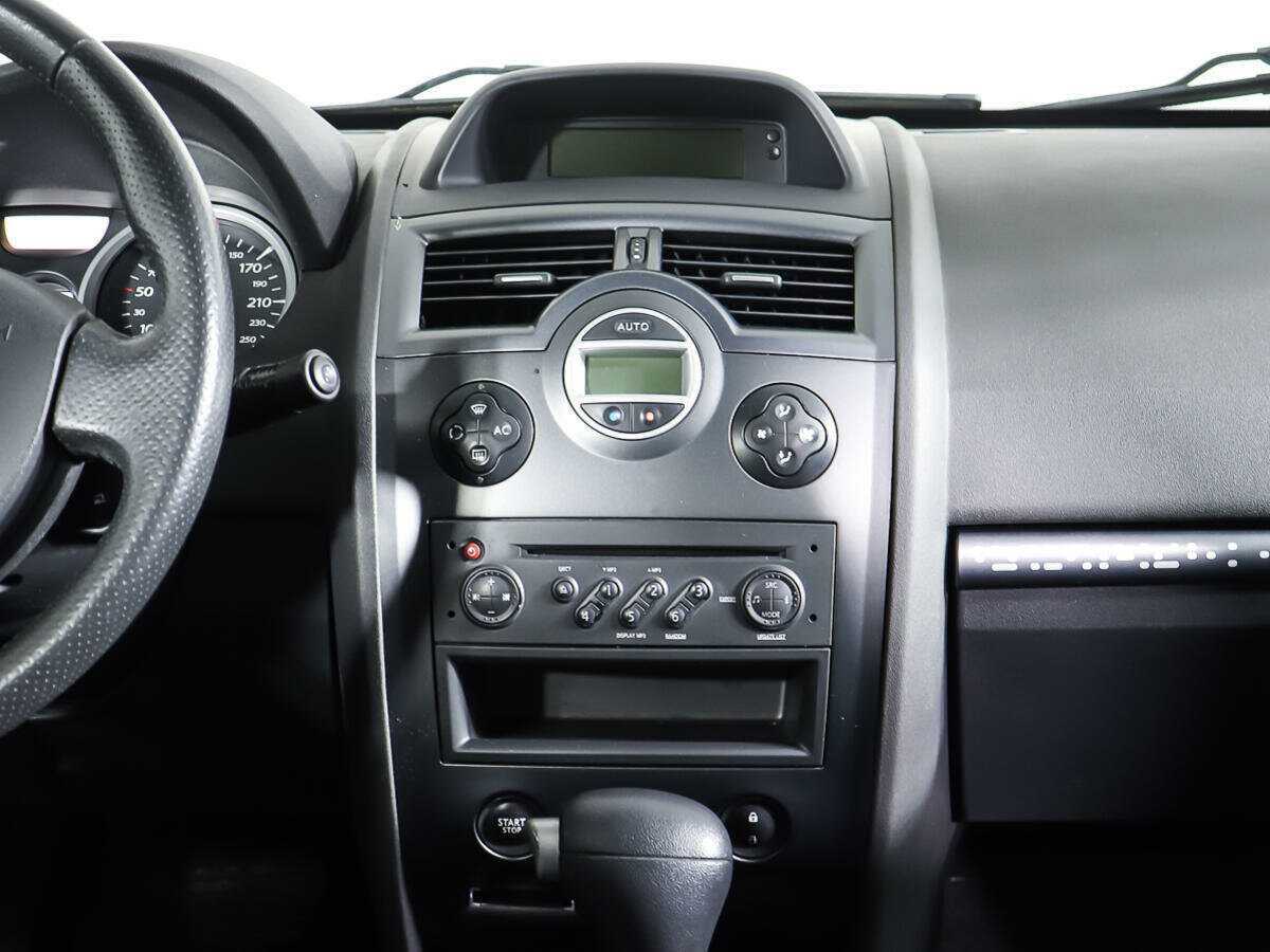 Купить Renault Megane с пробегом. Фото: #11