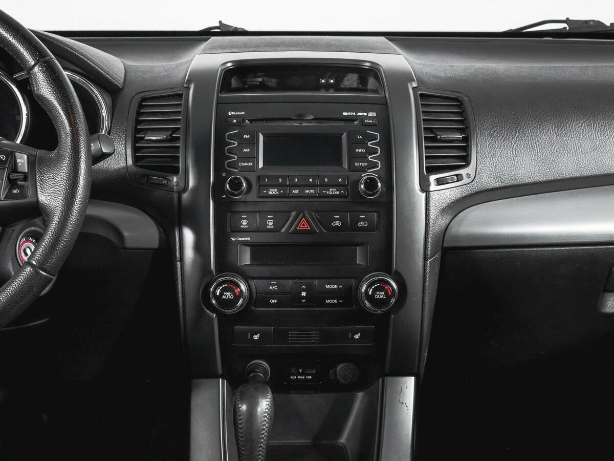 Купить Kia Sorento с пробегом. Фото: #12