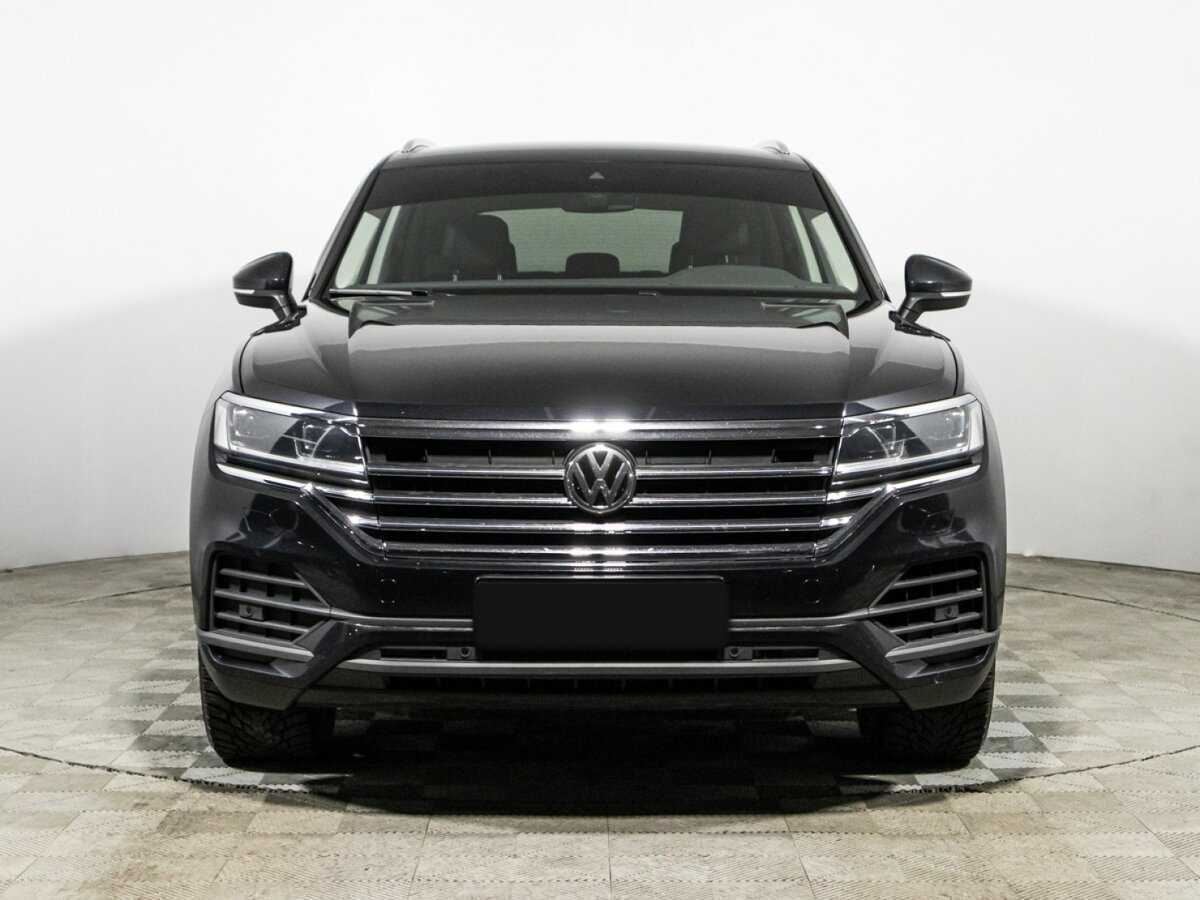 Купить Volkswagen Touareg с пробегом. Фото: #1