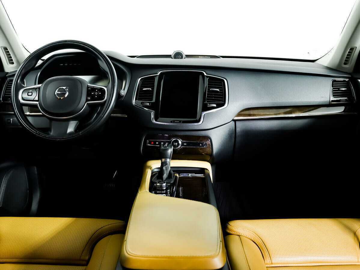 Купить Volvo XC90 с пробегом. Фото: #10
