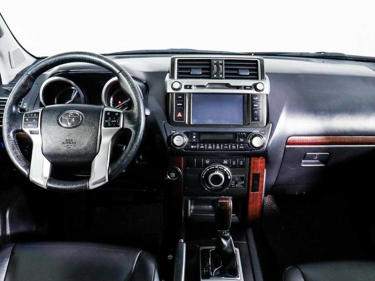 Купить Toyota Land Cruiser Prado с пробегом. Фото: #11