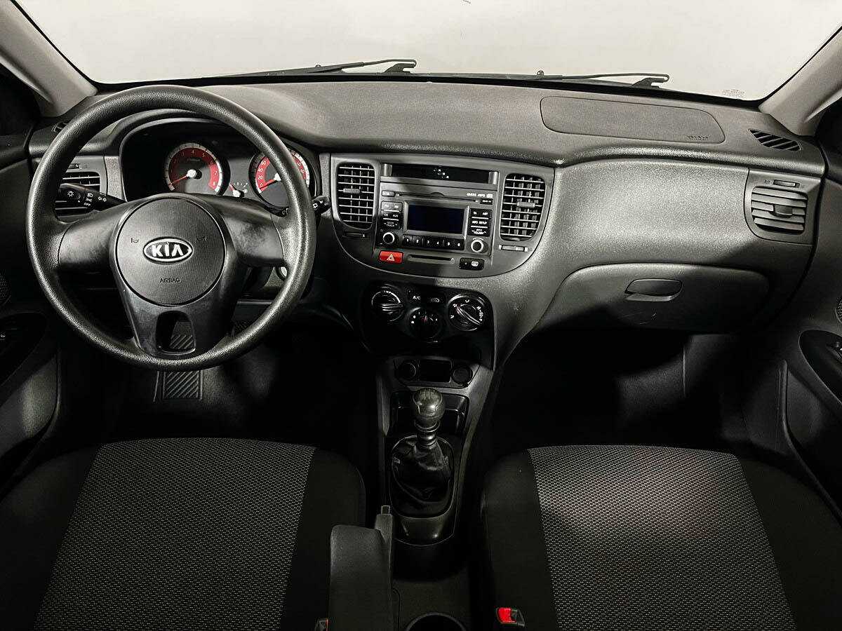 Купить Kia Rio с пробегом. Фото: #8