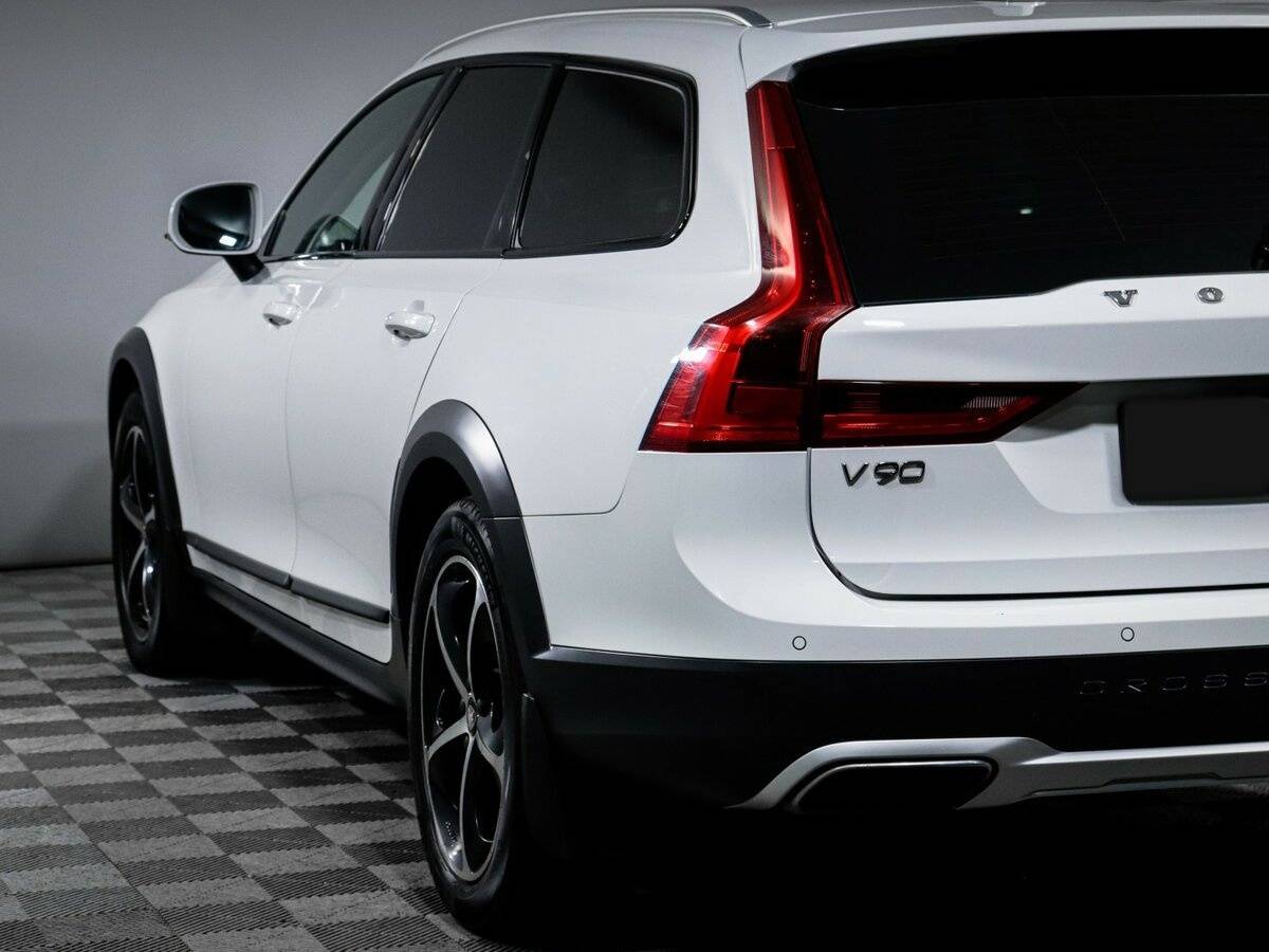 Купить Volvo V90 Cross Country с пробегом. Фото: #15
