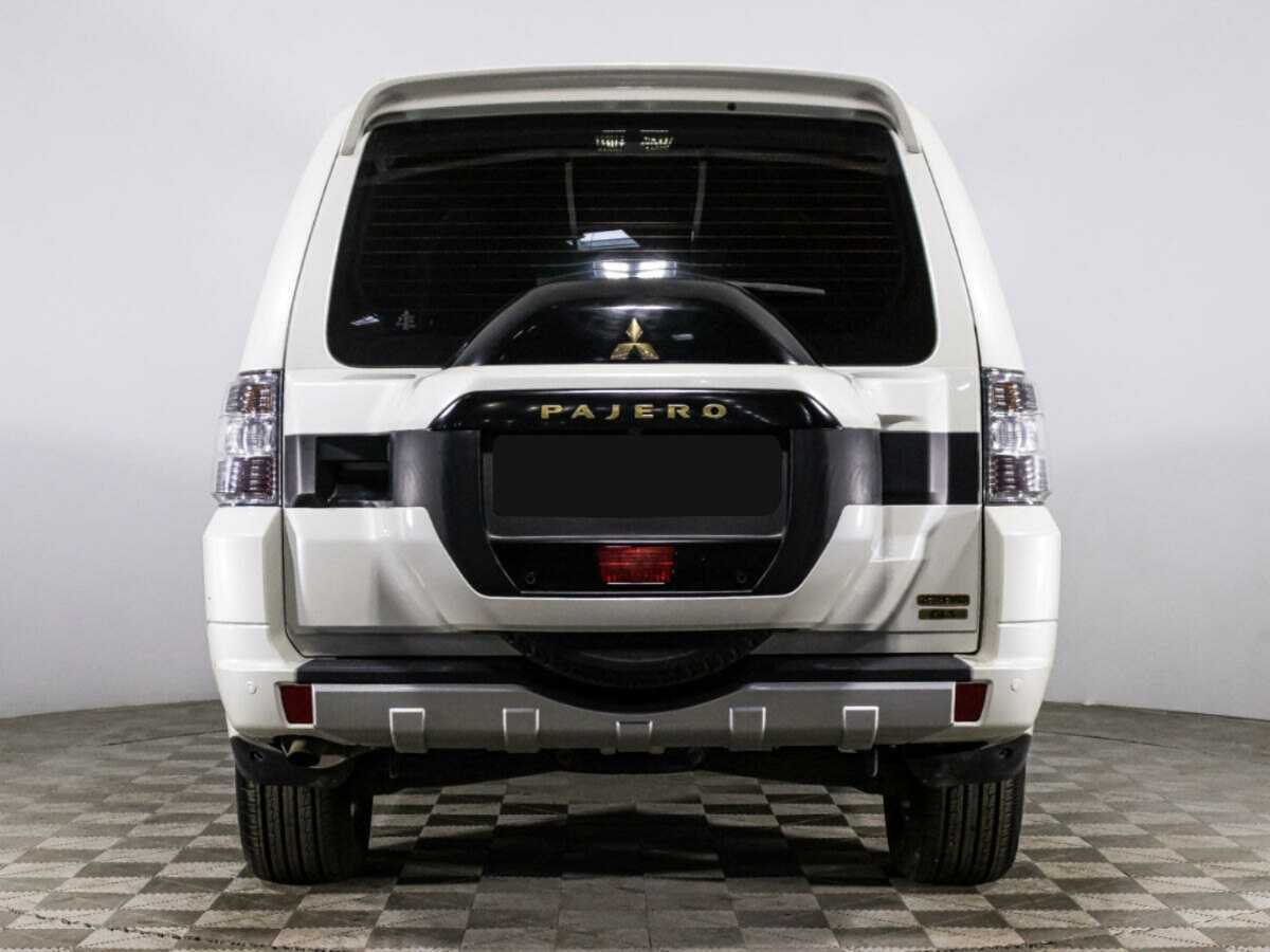 Купить Mitsubishi Pajero с пробегом. Фото: #5