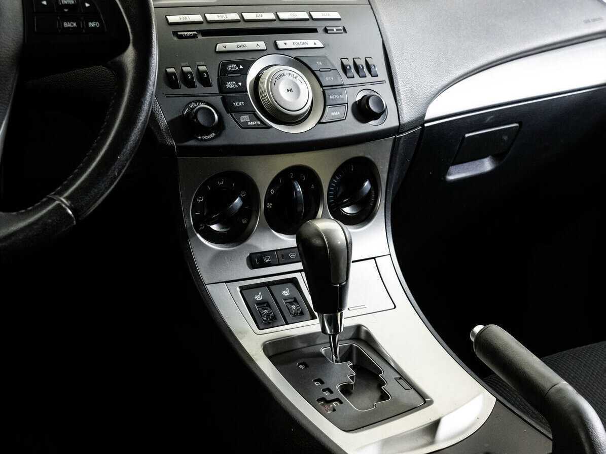 Купить Mazda 3 с пробегом. Фото: #11