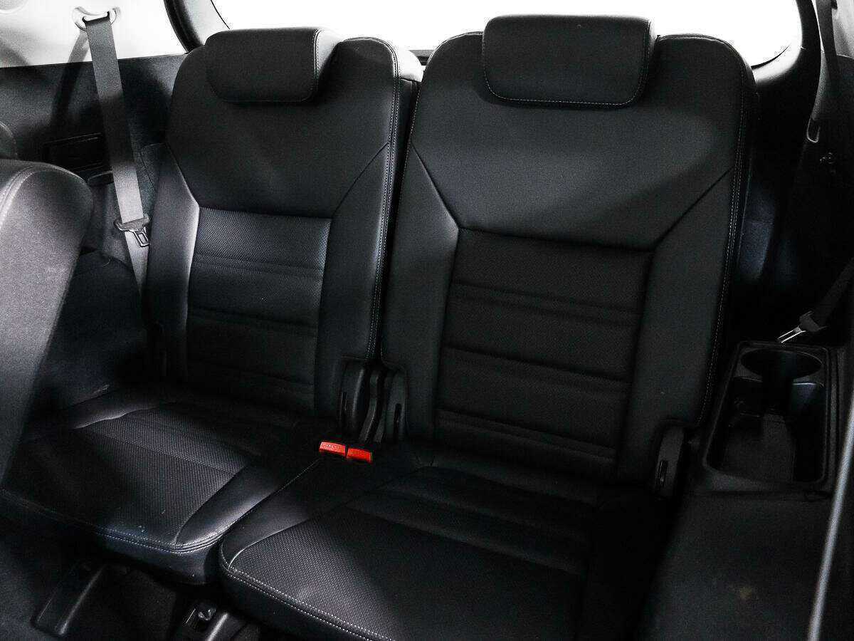 Купить Kia Sorento с пробегом. Фото: #10