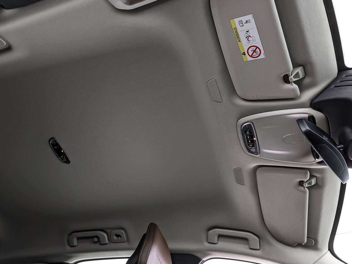 Купить Volvo XC60 с пробегом. Фото: #17