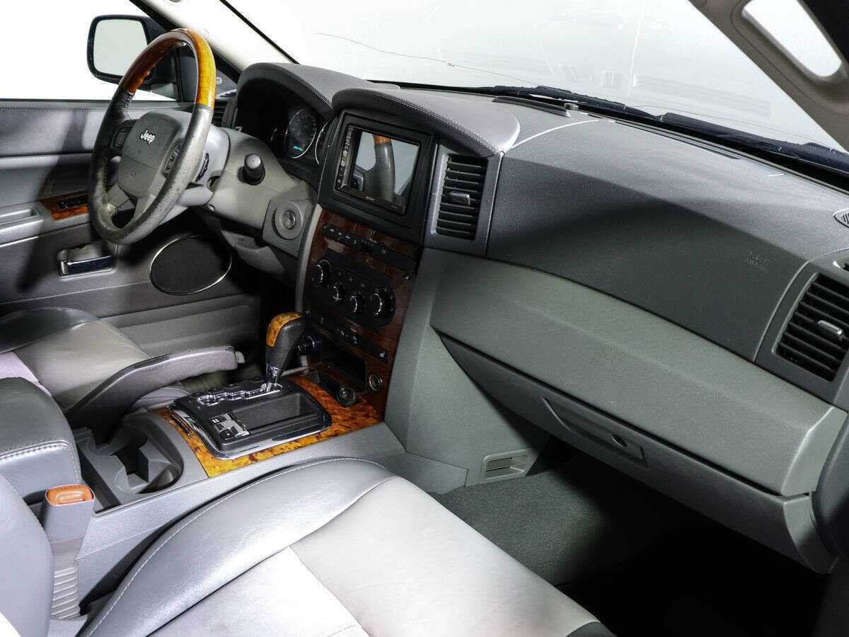 Купить Jeep Grand Cherokee с пробегом. Фото: #9