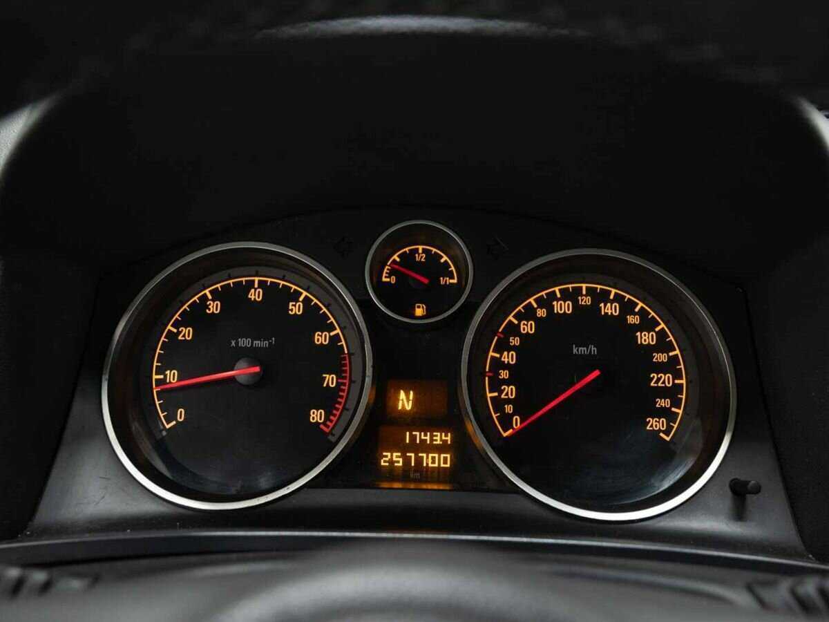 Купить Opel Zafira с пробегом. Фото: #17