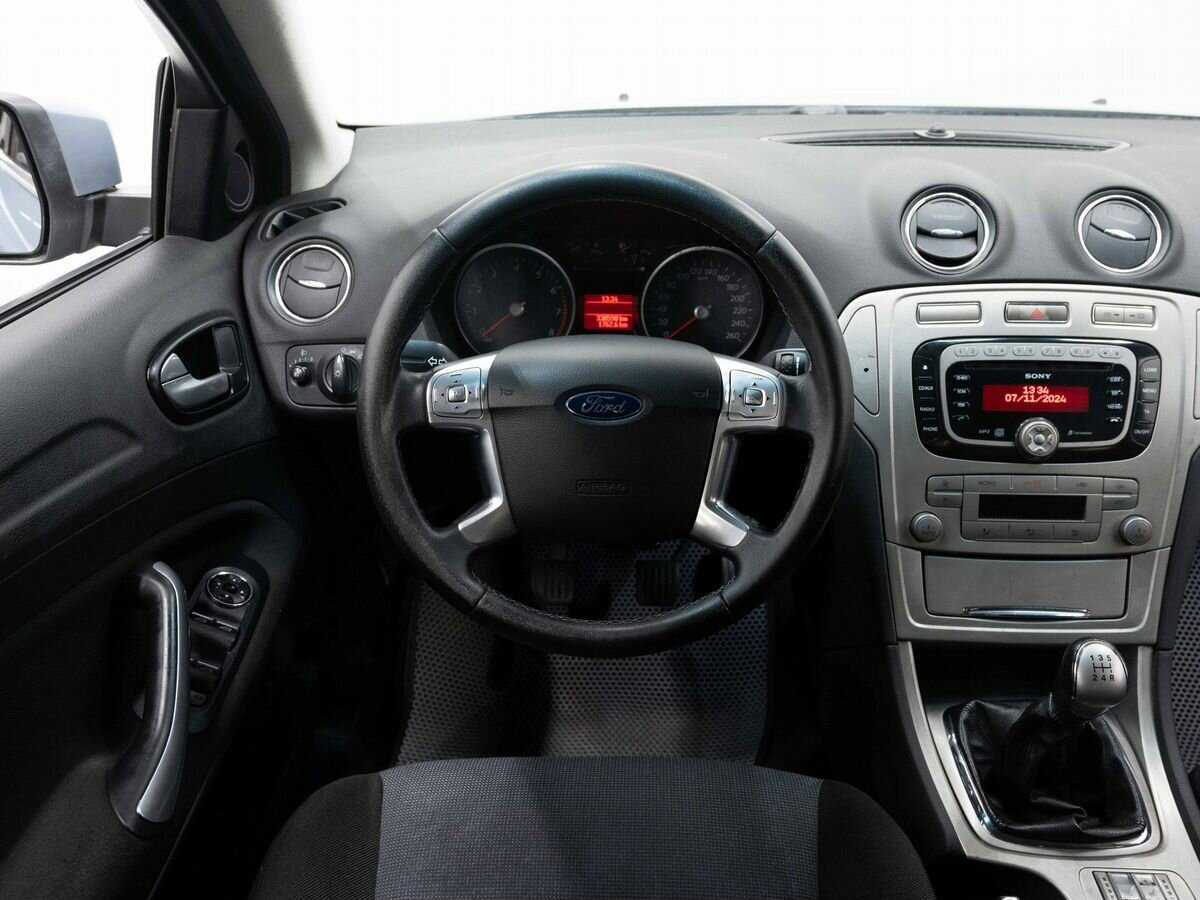 Купить Ford Mondeo с пробегом. Фото: #11