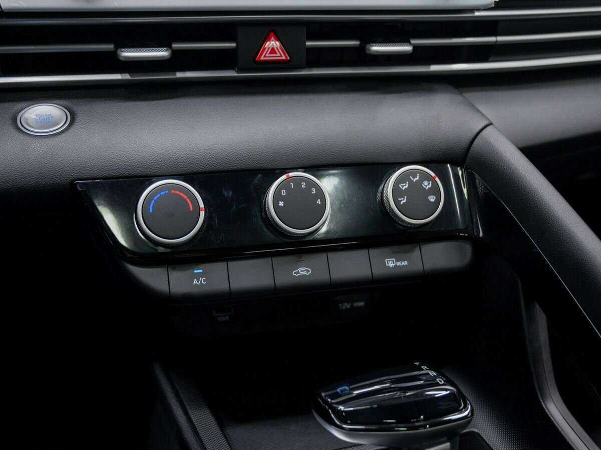 Купить Hyundai Elantra с пробегом. Фото: #22