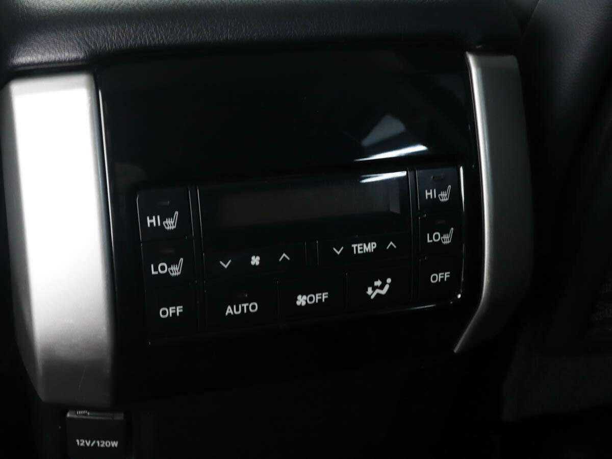 Купить Toyota Land Cruiser Prado с пробегом. Фото: #13