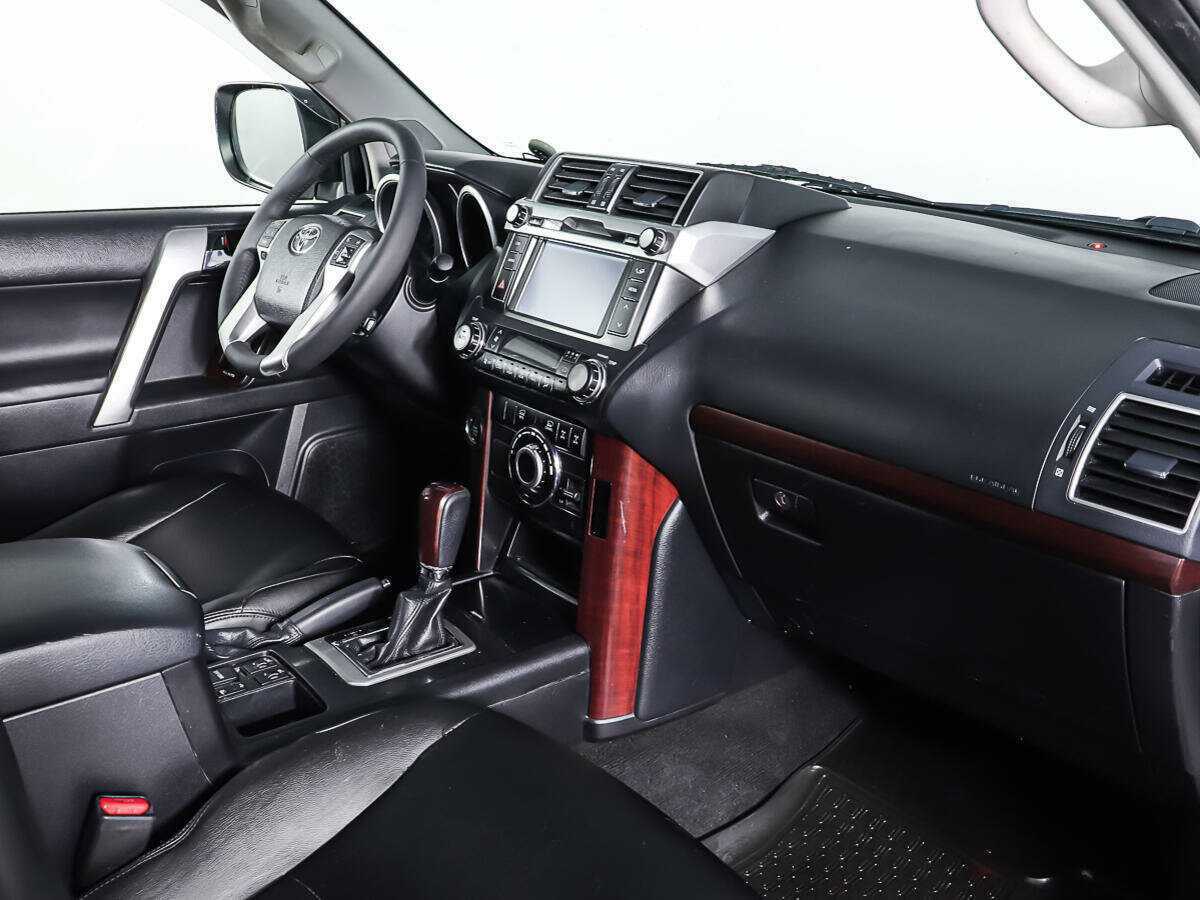 Купить Toyota Land Cruiser Prado с пробегом. Фото: #7