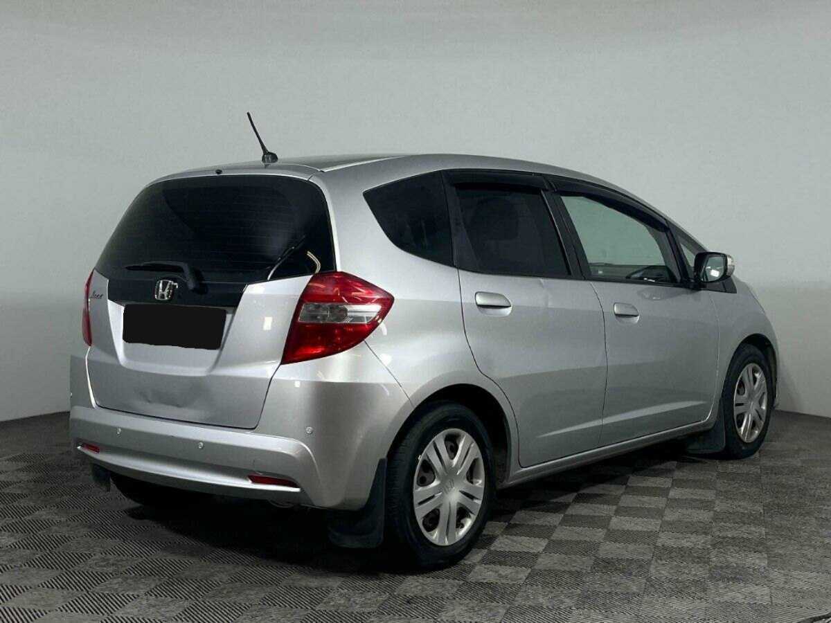 Купить Honda Jazz с пробегом. Фото: #4
