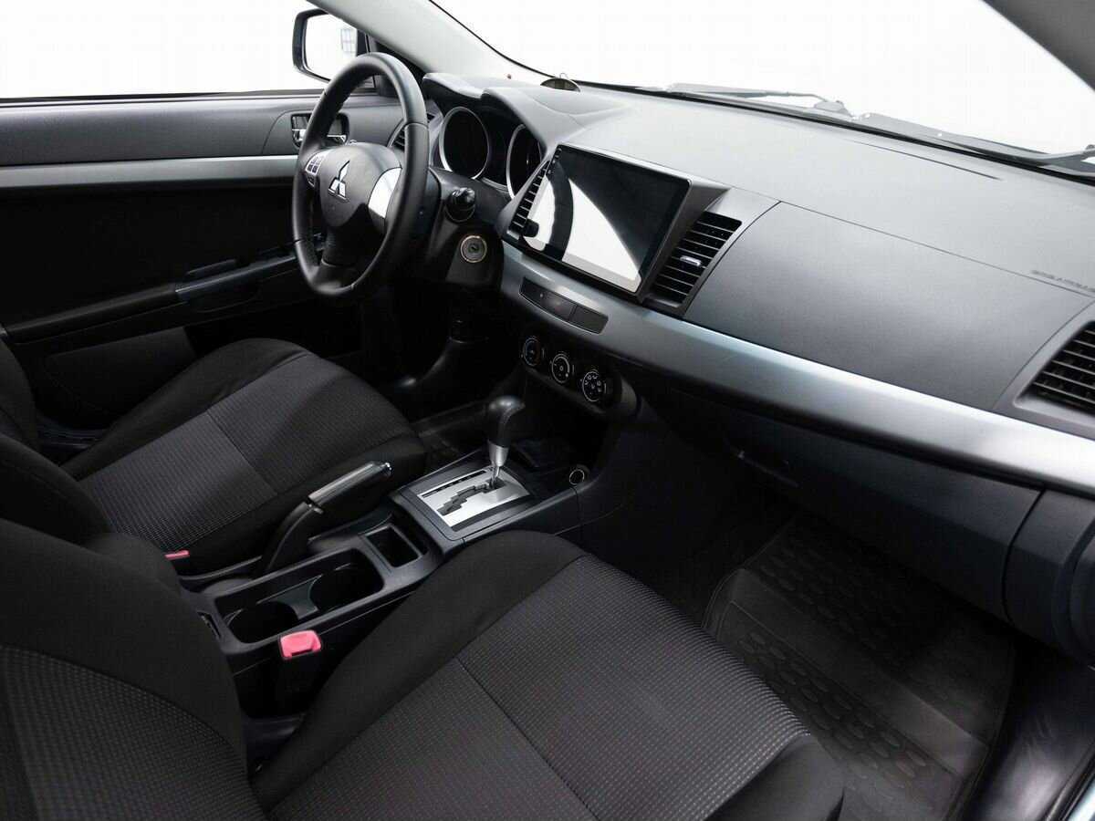 Купить Mitsubishi Lancer с пробегом. Фото: #10