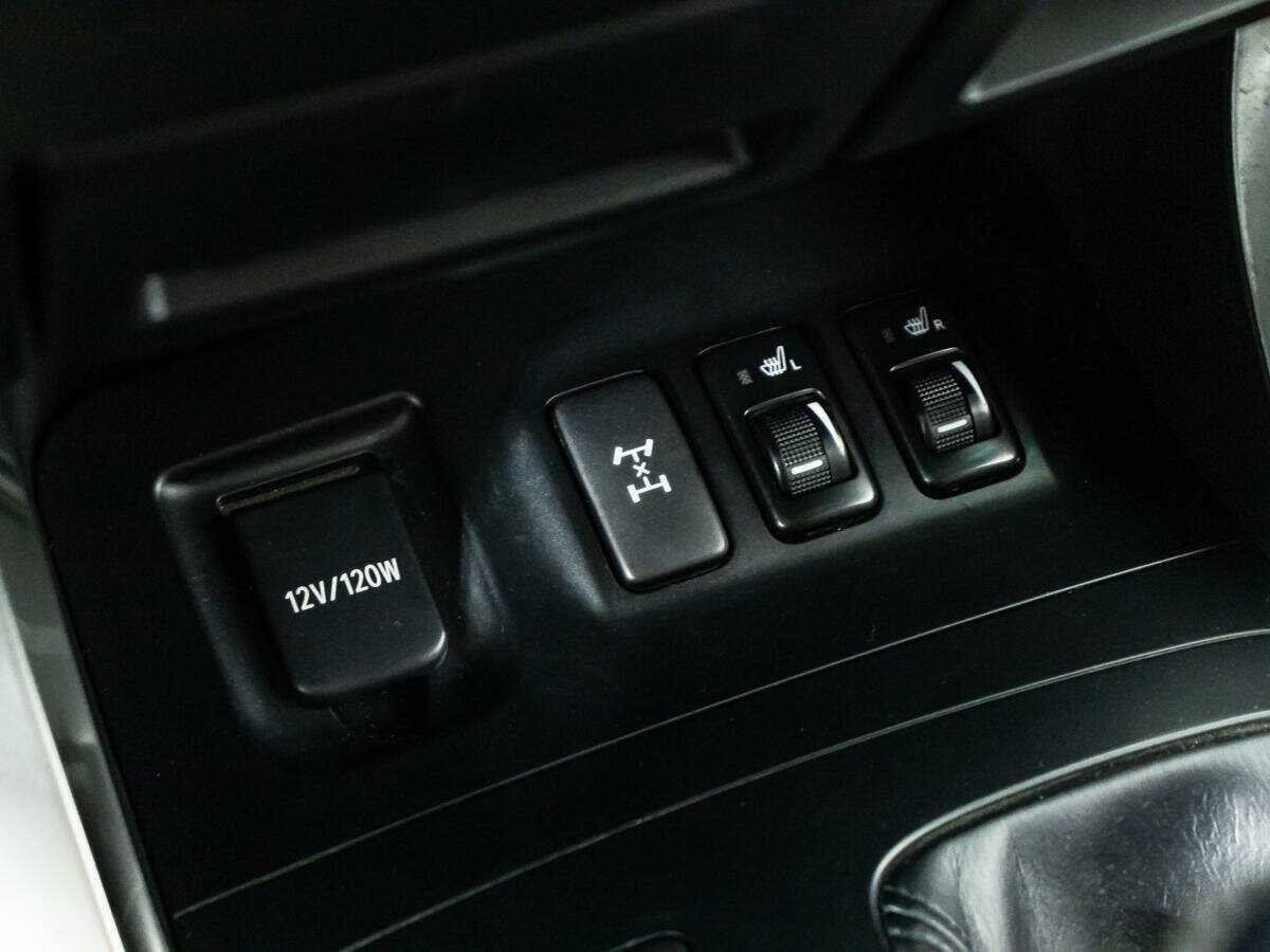 Купить Toyota Land Cruiser Prado с пробегом. Фото: #15