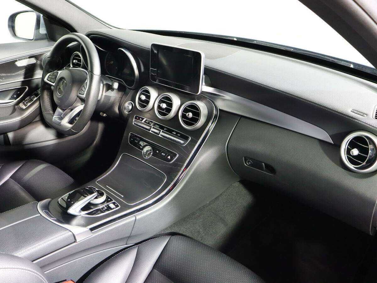 Купить Mercedes-Benz C-Класс с пробегом. Фото: #7