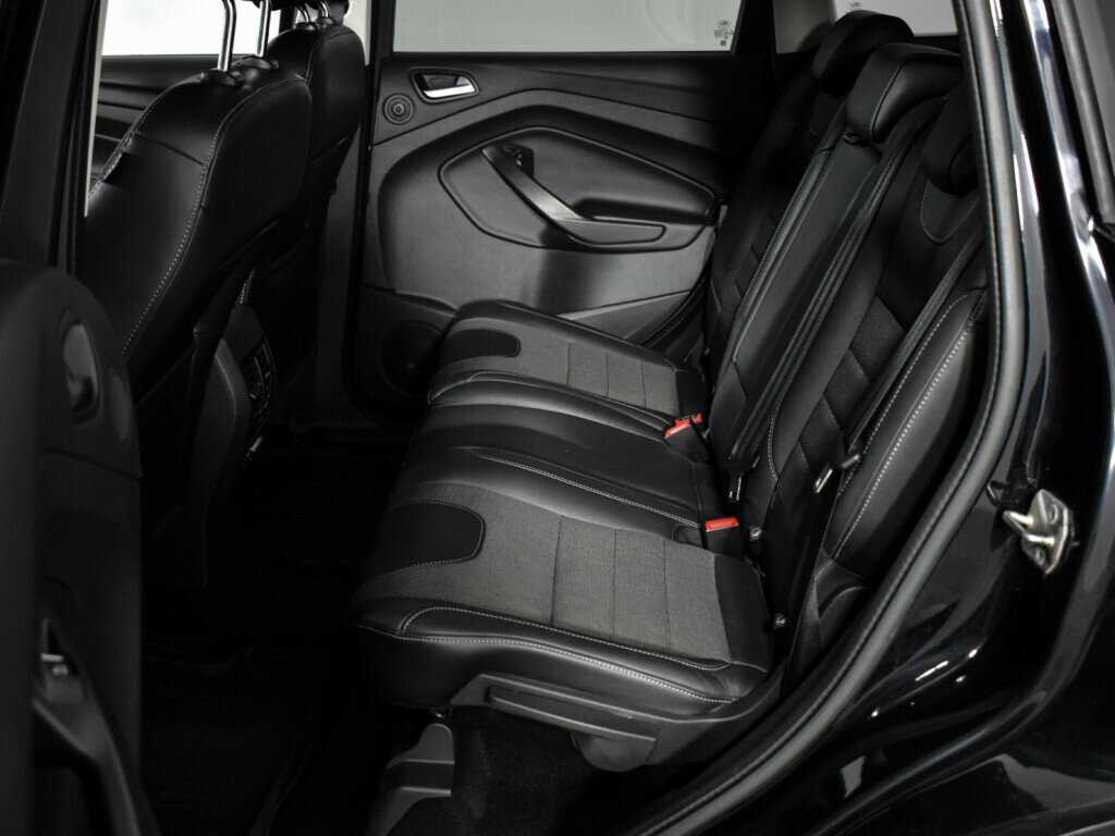Купить Ford Kuga с пробегом. Фото: #11