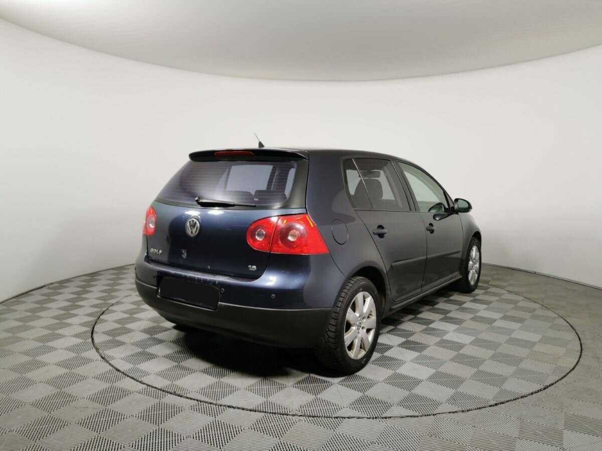 Купить Volkswagen Golf с пробегом. Фото: #1