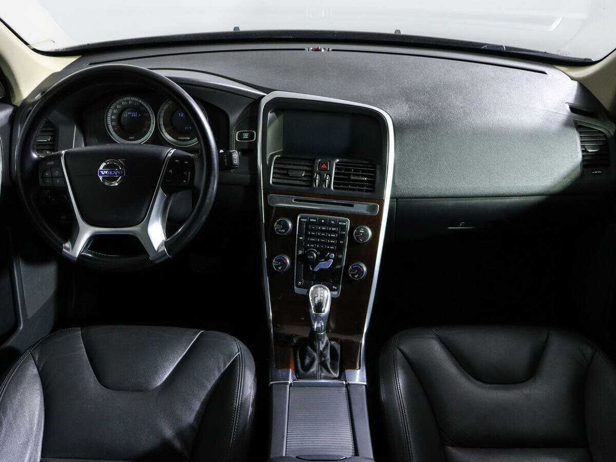 Купить Volvo XC60 с пробегом. Фото: #11