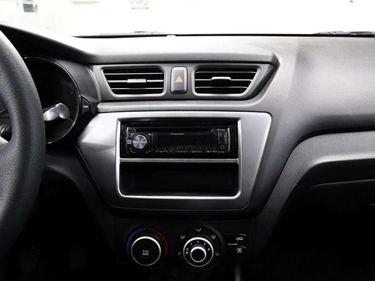Купить Kia Rio с пробегом. Фото: #17