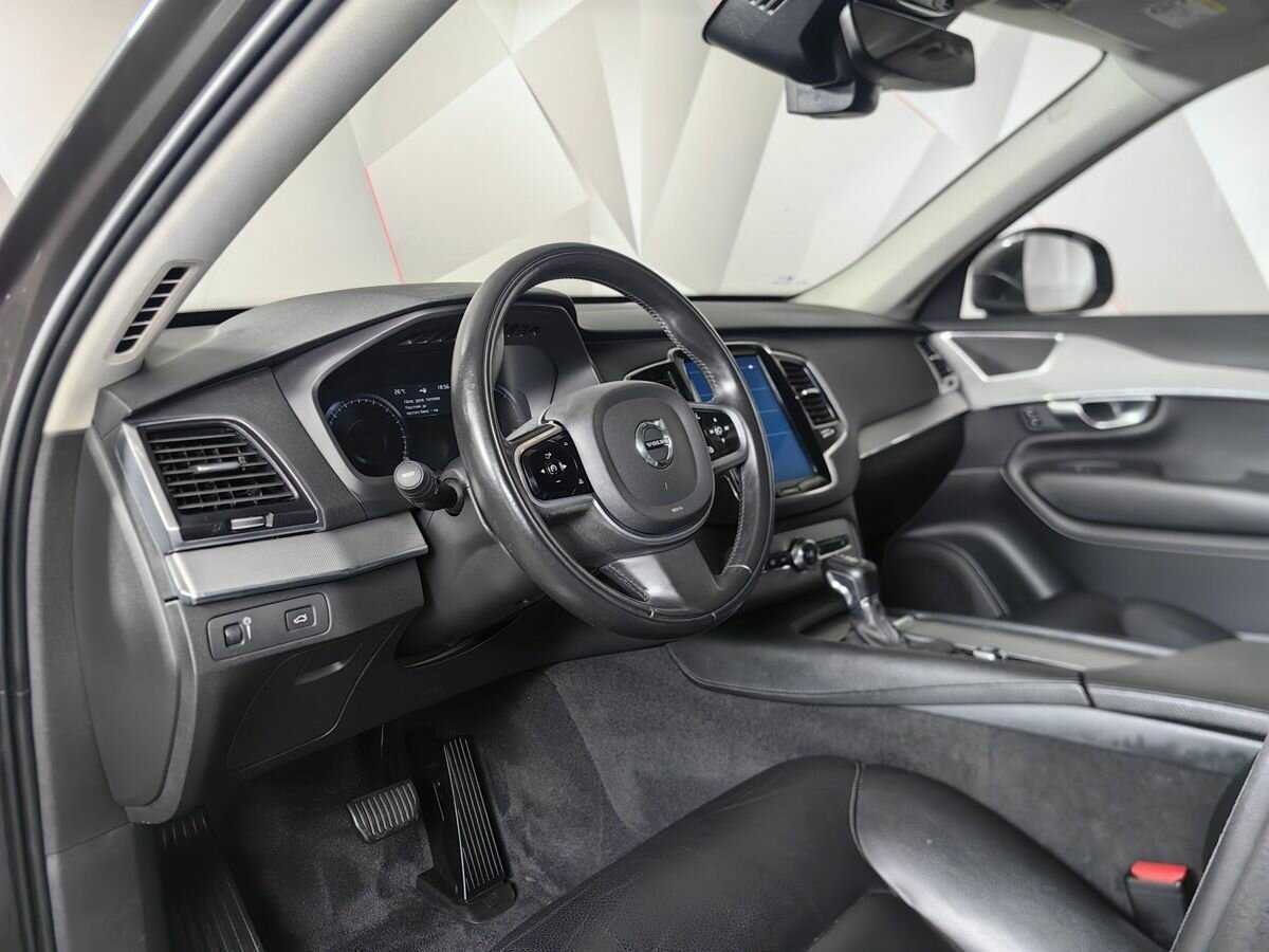 Купить Volvo XC90 с пробегом. Фото: #11
