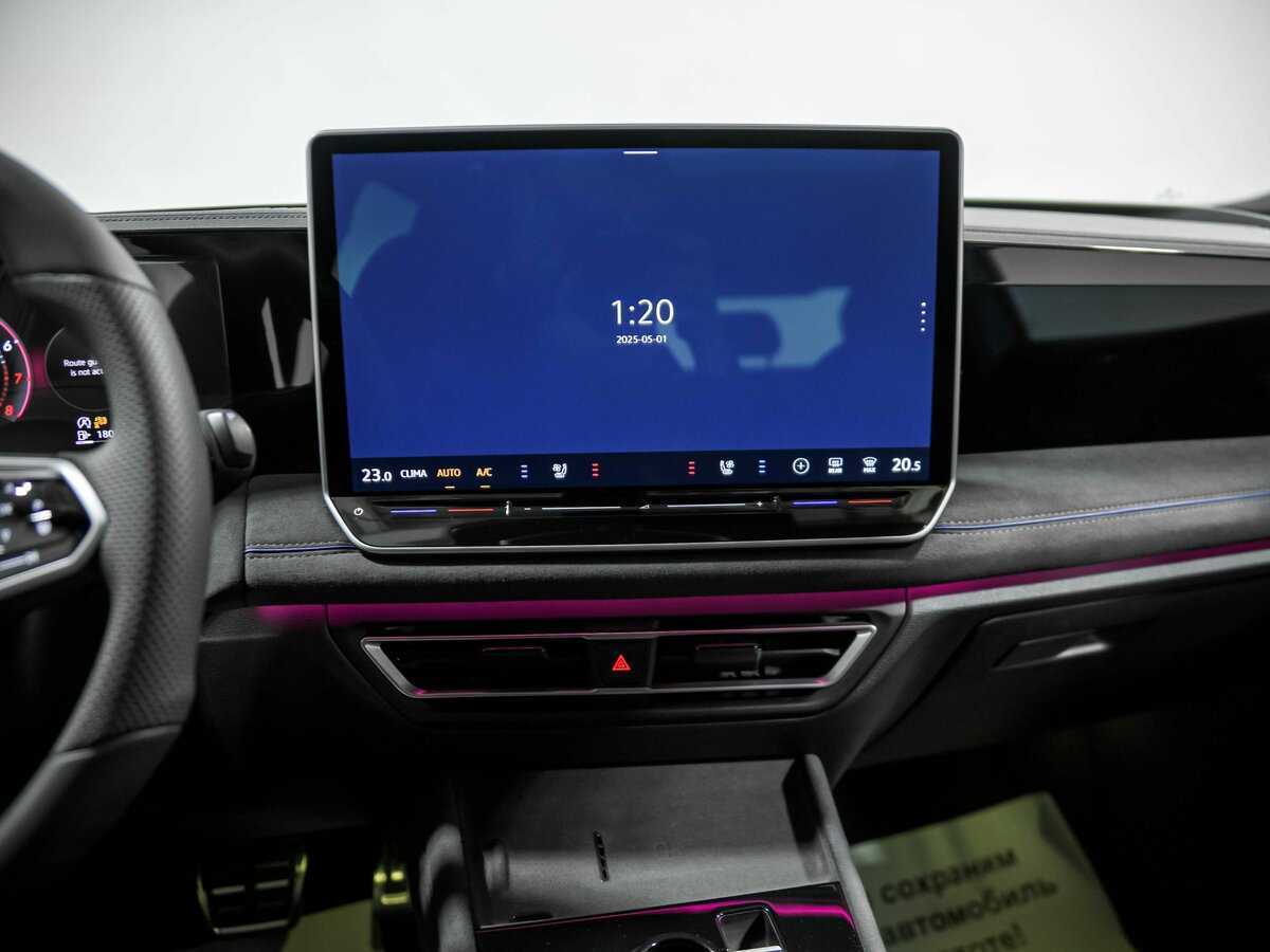 Купить Volkswagen Tiguan с пробегом. Фото: #11