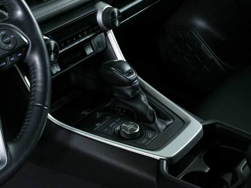 Купить Toyota RAV4 с пробегом. Фото: #13