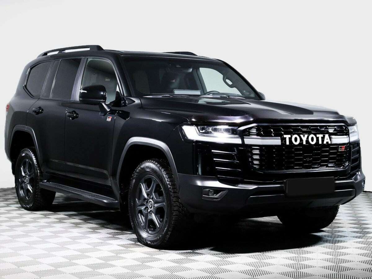 Купить Toyota Land Cruiser с пробегом. Фото: #2