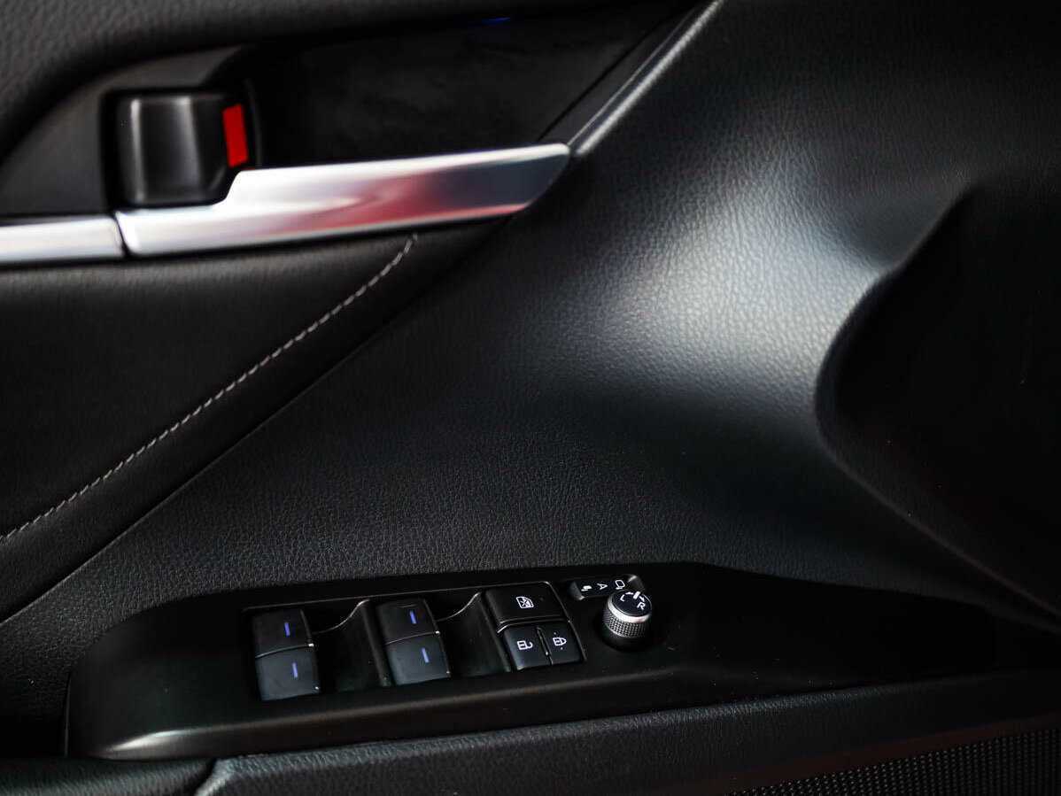 Купить Toyota Camry с пробегом. Фото: #16
