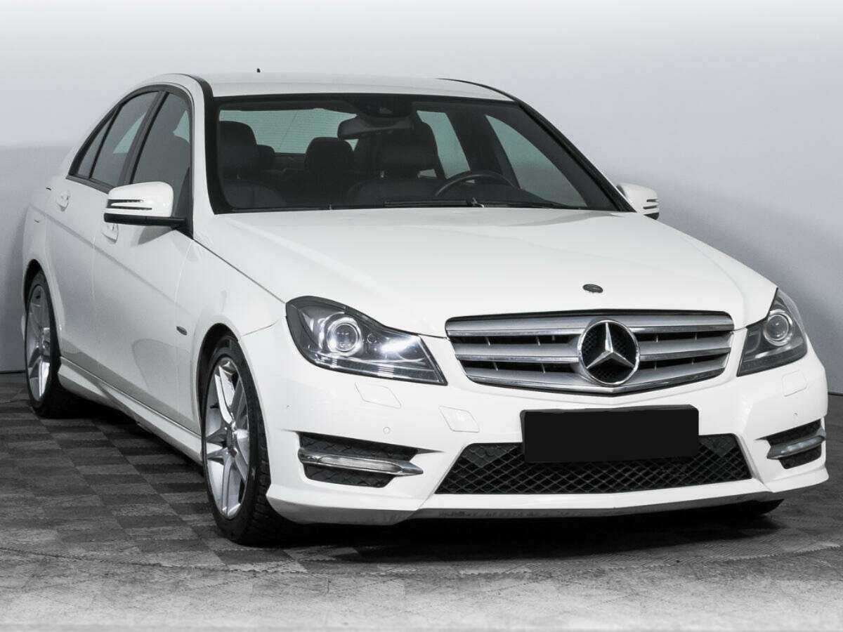 Купить Mercedes-Benz C-Класс с пробегом. Фото: #2