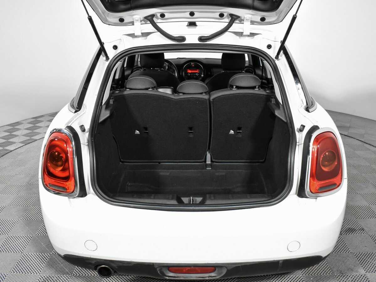 Купить Mini Hatch с пробегом. Фото: #19