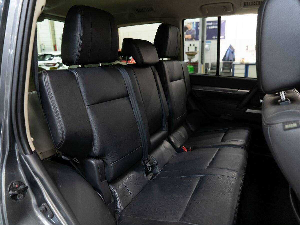 Купить Mitsubishi Pajero с пробегом. Фото: #6